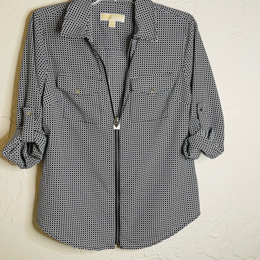 MICHAEL by Michael Kors black & white silky shirt jacket, size P/M. NWOT